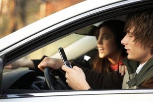 distracted driving by teens