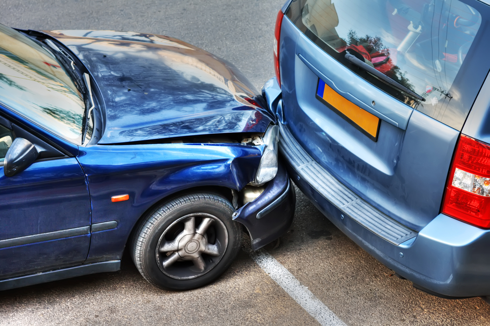 The Domino Effect: Unpacking Chain Reaction Car Accidents - Car collision.